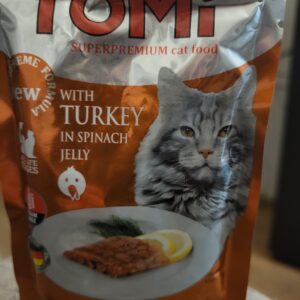 Tomi sos za mace sa ćuretinom i spanaćem u želeu 100gr